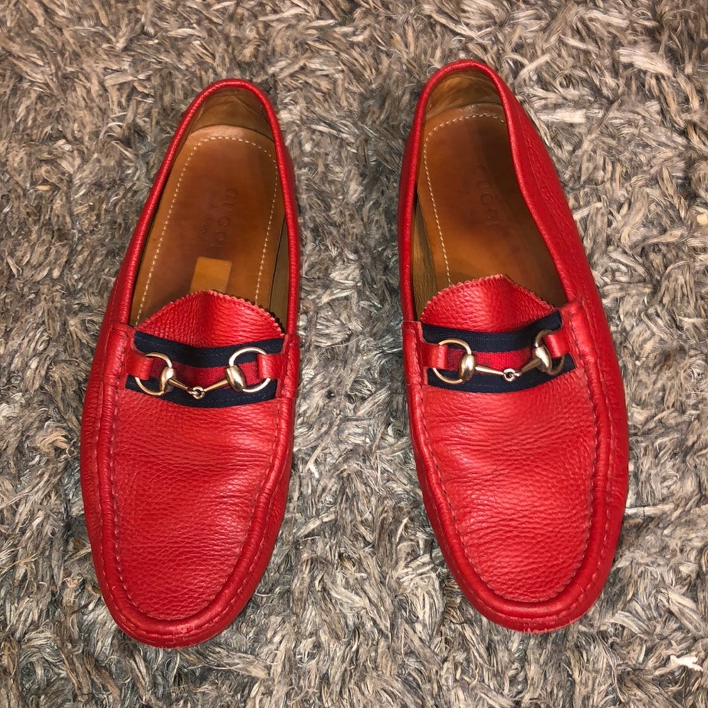 1hr Sale!GUCCI red pebble leather driver loafers